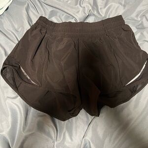 Black lululemon hotty hot shorts